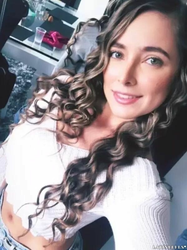 Alejandra Profile image 1
