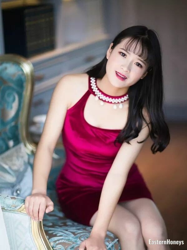 Tina Profile image 2